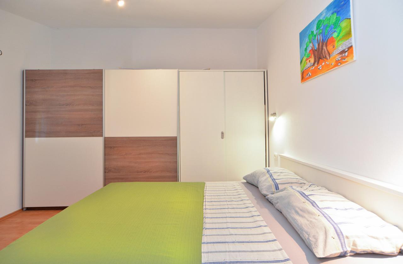 Apartment Vesna 1642 Pula